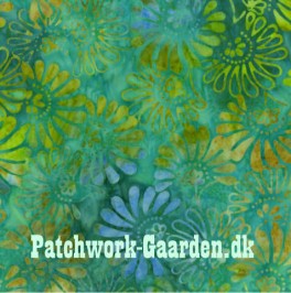 AnthologyTheSingerInGreen-20